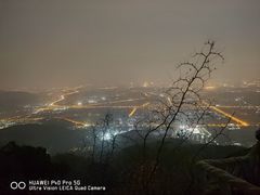 -鬼笑石后山停车场