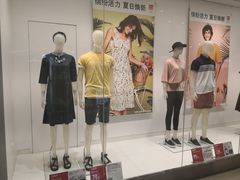 -优衣库(郑州丹尼斯大卫城店)