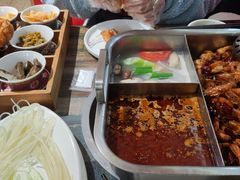 -鸡遇虾煲干锅火锅(小寨金莎店)