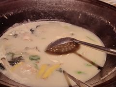 -陈大锅·岳阳鱼馆·地道岳阳菜(美食街店)