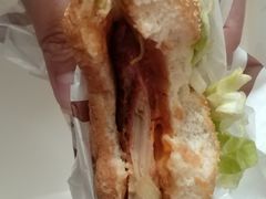 卤辣板烧鸡腿堡-麦当劳(红旗路店)