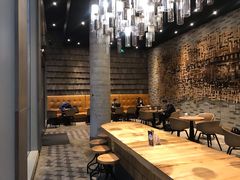 大堂-星巴克臻选(湖滨道店)