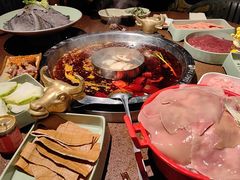 -巴倒烫陆派火锅山庄(南山总店)