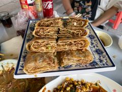 -虹海圣肉饼店家常菜馆