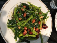 果仁菠菜-红京鱼(西坝河店)