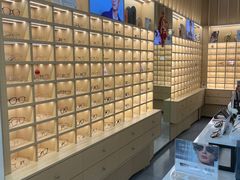 -一代眼镜·蔡司配镜(浦东大拇指广场店)