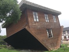 -金山农民画村-枫泾波兰倒置屋