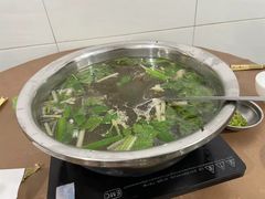-黑竹沟新场牛肉火锅