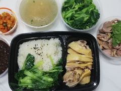 -月亮房·白斩鸡(娄山关路店)