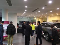 店内环境-上海星瀚奔驰4S店(长寿路店)