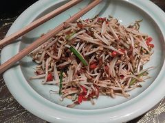 -洞庭土菜小炒馆(易发广场店)