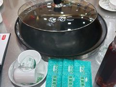 -屯老二农家铁锅炖·行业领军者(梅江店)