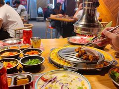 -青瓦炭韩潮烤肉(花园道店)