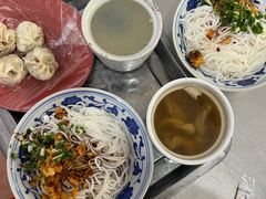 -高师傅特色米粉汤包(建设路店)