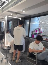 -厘里·salon