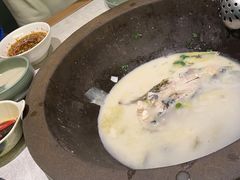 青椒紫苏锅-鲜潭蒸汽石锅鱼(五道口购物中心店)