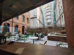 -潮一不贰·法式甜品·生日蛋糕·西式简餐(外滩店)