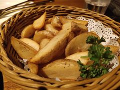 -JINNS锦时 steak&pizza(浸信会礼拜堂旧址店)