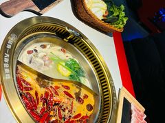 -欠火锅·水牛毛肚·团建聚餐·生日宴(何山路店)
