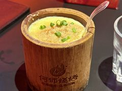 -何师烧烤Pro ·江湖川菜·小龙虾·精酿啤酒(太古里旗舰店)