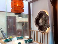 -荷塘秋月·本帮江浙菜(国权路店)