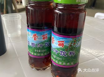 很不错的一个农家小院，一家人在经营，房间干净卫生