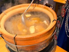 鲜菌土鸡锅-一坐一忘云南菜(北京skp店)