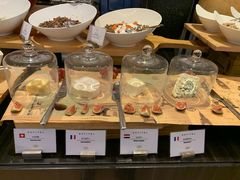 -圣丰索菲特·2 On 988 Café 自助餐厅