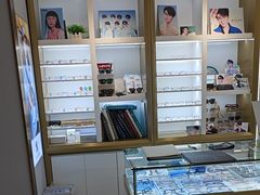 -LOGO眼镜·蔡司品牌折扣店(龙华清湖店)