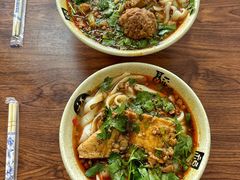 -任记七中刀削面(总店)
