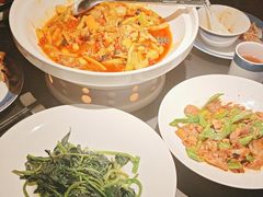-凤凰湘语·平价海鲜餐厅(浦东旗舰店)