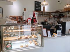 面包甜点陈列柜-AHAVA·Fang Baking Studio
