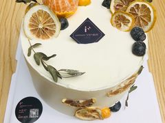 大橘为重主题生日蛋糕-艾加柒克蛋糕茶歇甜品台(春熙路店)