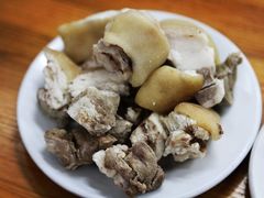 -苗伯妈酸汤火锅