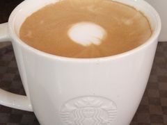 馥芮白-星巴克臻选(盐城金鹰聚龙湖店)