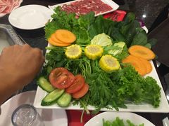 -辣川婆鲜肉自助串串香(三台子店)