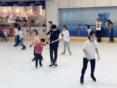 -正佳冰河湾真冰滑冰场