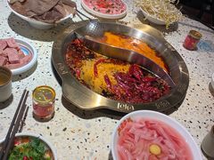 -红九格老火锅(三峡广场店)