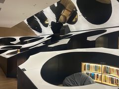 -涨巢·潮玩水疗局