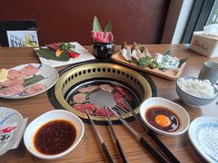 -炼火烤肉店