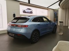 -华为授权体验店(中山公园来福士)