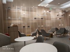 大堂-奈雪的茶(市百一店)