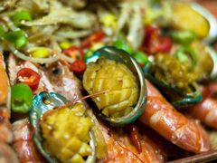 -老东镇啤酒屋海鲜加工·蒸汽海鲜·海鲜烧烤(台东店)