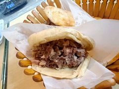 -闫家驴肉老店(华电一校店)