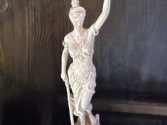 -雪灵魔法世界SHELLY’S TAROT(大良桂畔里店)