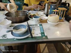 -三个椰子·现砍椰子鸡(金源CBD店)