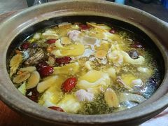 -威邵鸡煲(西华路总店)