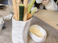 -穹六人间 people 6(岳阳路店)