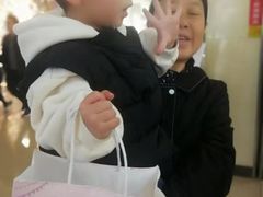 -奈雪的茶(亨特国际广场店)