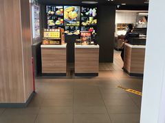 -麦当劳(电白服务区店)
